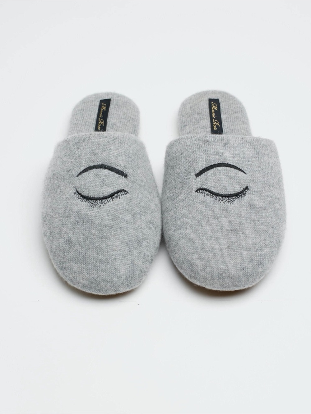 Minnie Rose 100% Cashmere Sleepy Eye Gray Slippers Size Small 6-7 NWT